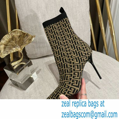 Balmain Heel 9.5cm Bicolor stretch knit Skye ankle boots with Balmain monogram 05 2022