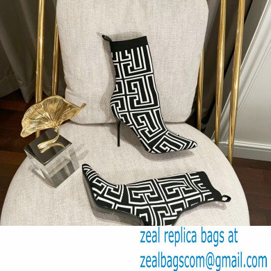 Balmain Heel 9.5cm Bicolor stretch knit Skye ankle boots with Balmain monogram 07 2022