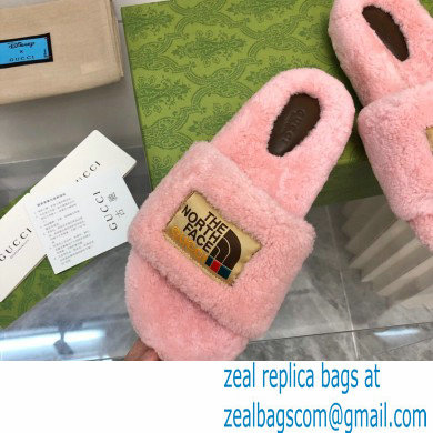 Gucci x The North Face shearling slides Pink 2022