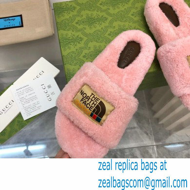 Gucci x The North Face shearling slides Pink 2022 - Click Image to Close