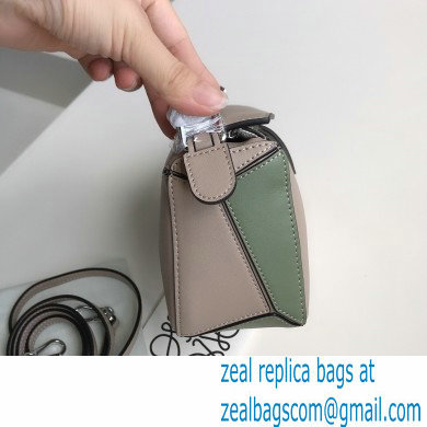 Loewe Mini Puzzle Bag in Calfskin 19 2022 - Click Image to Close