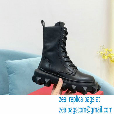 VALENTINO GARAVANI TRACKSTUD CALFSKIN COMBAT BOOT BLACK