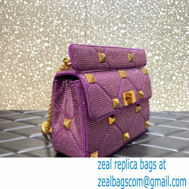 VALENTINO MEDIUM ROMAN STUD THE SHOULDER BAG WITH CHAIN AND SPARKLING EMBROIDERY PURPLE 2022