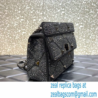 VALENTINO MEDIUM ROMAN STUD THE SHOULDER BAG WITH CHAIN AND SPARKLING EMBROIDERY black 2022