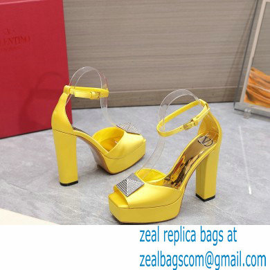 Valentino Heel 13cm platform 3.5cm ONE STUD open-toe Pumps in Satin Yellow 2022