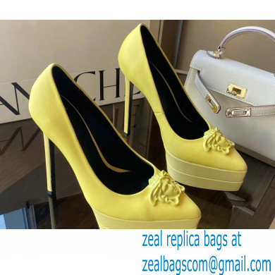 Versace Heel 15.5cm platform 1.5cm Barocco Palazzo La Medusa Pumps Yellow 2022