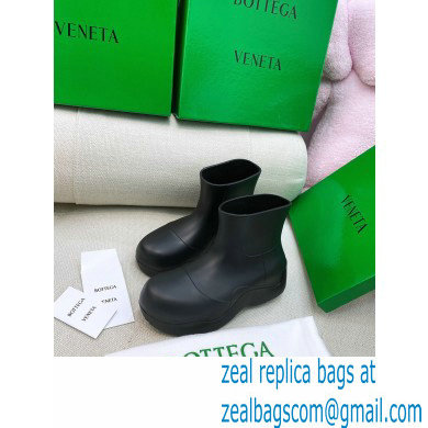 Bottega Veneta Flatform 5 cm puddle rubber ankle boots Black