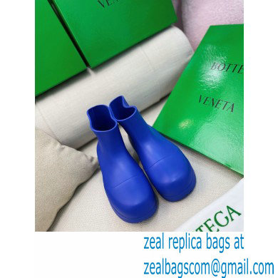 Bottega Veneta Flatform 5 cm puddle rubber ankle boots Blue - Click Image to Close