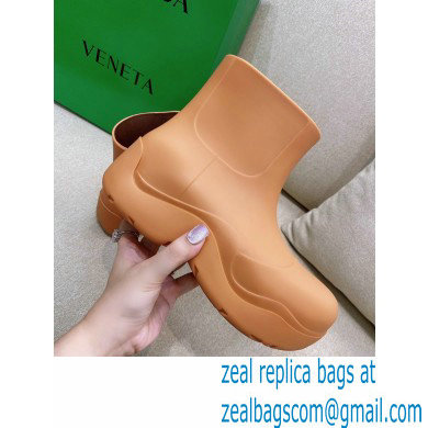 Bottega Veneta Flatform 5 cm puddle rubber ankle boots Brown