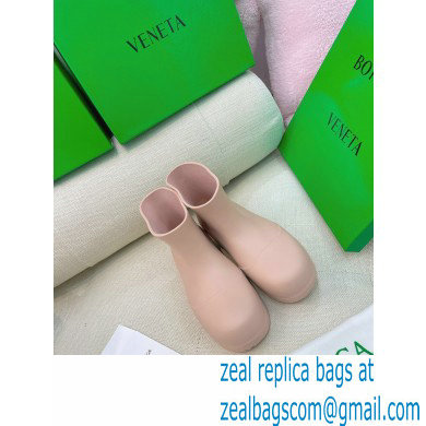 Bottega Veneta Flatform 5 cm puddle rubber ankle boots Nude Pink - Click Image to Close