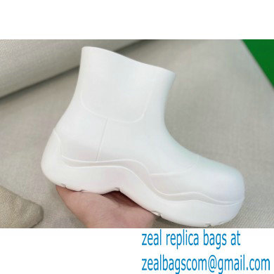 Bottega Veneta Flatform 5 cm puddle rubber ankle boots White
