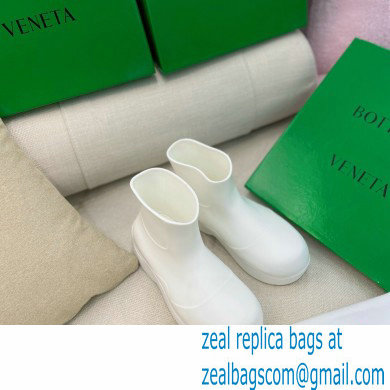 Bottega Veneta Flatform 5 cm puddle rubber ankle boots White - Click Image to Close