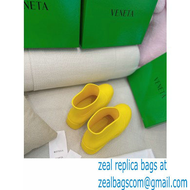 Bottega Veneta Flatform 5 cm puddle rubber ankle boots Yellow