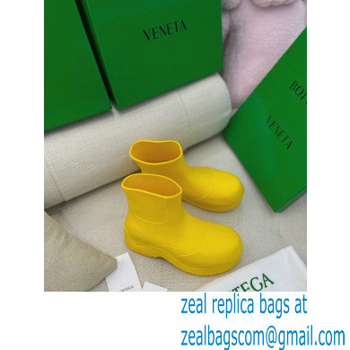 Bottega Veneta Flatform 5 cm puddle rubber ankle boots Yellow - Click Image to Close