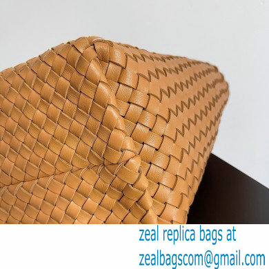 Bottega Veneta Large cabat intreccio leather tote bag 02