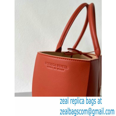 Bottega Veneta Medium intreccio leather arco tote bag 06