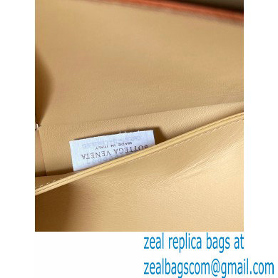 Bottega Veneta Medium intreccio leather arco tote bag 06