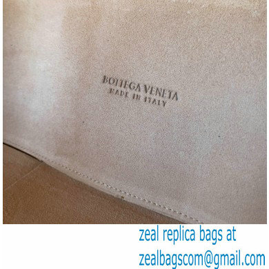 Bottega Veneta Medium intreccio leather arco tote bag 08