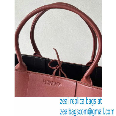 Bottega Veneta Medium intreccio leather arco tote bag 12