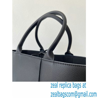 Bottega Veneta Medium intreccio leather arco tote bag 13