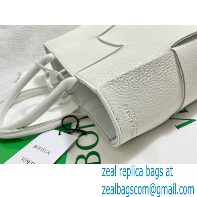 Bottega Veneta Medium intreccio leather arco tote bag 14