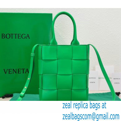 Bottega Veneta Mini intreccio leather cassette tote bag with detachable strap Green