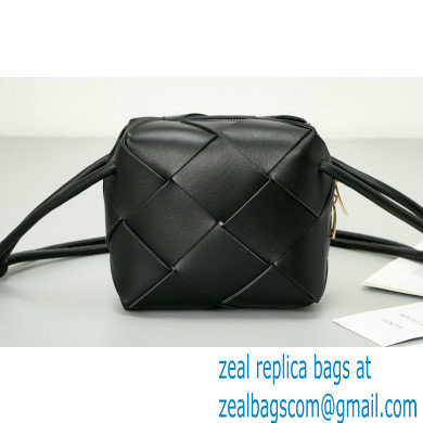 Bottega Veneta Mini intreccio leather cross-body cassette camera bag Black - Click Image to Close