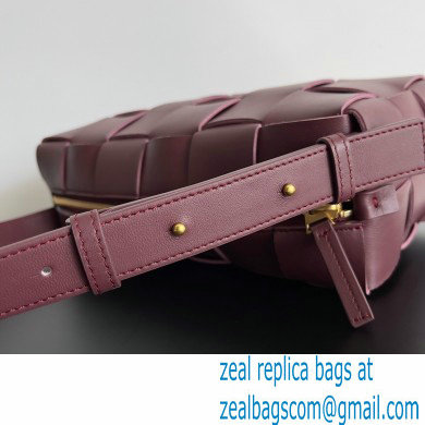 Bottega Veneta brick cassette Intreccio leather shoulder bag Burgundy - Click Image to Close