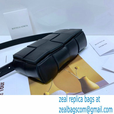 Bottega Veneta cassette Mini intreccio leather belt bag 07