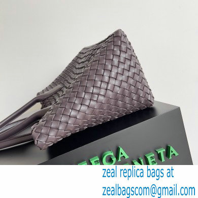 Bottega Veneta medium cabat intreccio leather tote bag 02