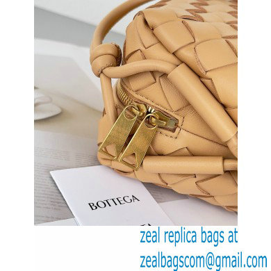 Bottega Veneta medium loop Intrecciato leather cross-body camera bag 07 - Click Image to Close