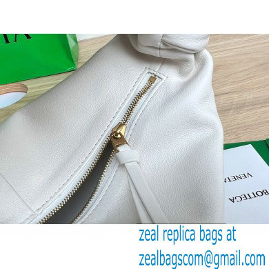 Bottega Veneta mini leather double knot top handle bag White - Click Image to Close