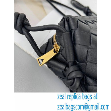 Bottega Veneta mini loop Intrecciato leather cross-body camera bag 08 - Click Image to Close