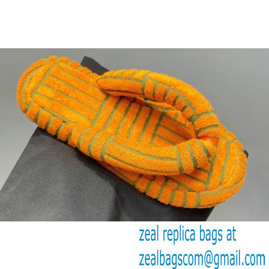 Bottega Veneta resort sponge slides Thong Sandals 07 2022