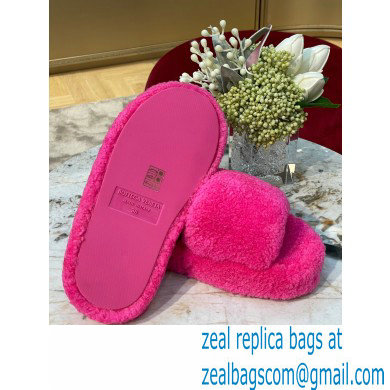 Bottega Veneta resort teddy Shearling slides Fuchsia 2022