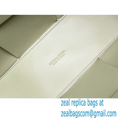 Bottega Veneta small intreccio leather arco tote bag 02