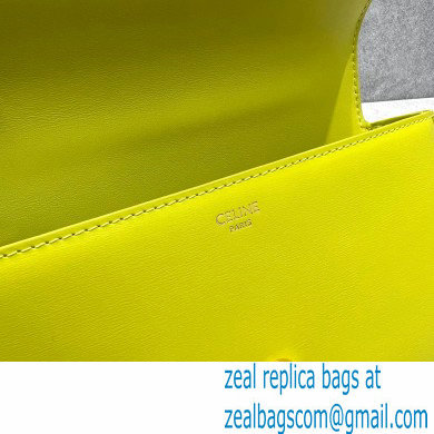 Celine CHAIN Shoulder Bag CUIR Triomphe in shiny calfskin 60236 Yellow Green - Click Image to Close