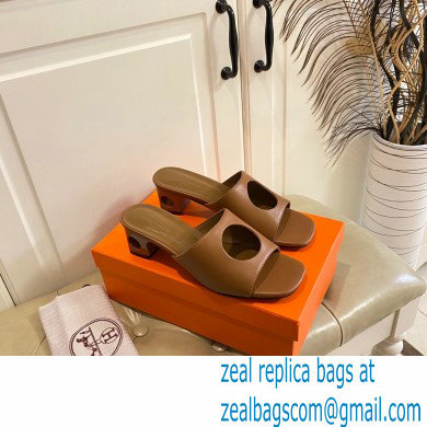 Hermes Heel 7cm Elia mules with perforated heel and upper Brown - Click Image to Close