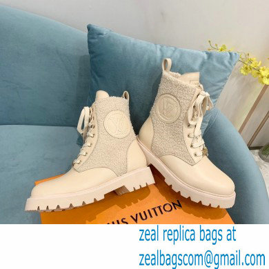 Louis Vuitton Calf leather and wool Territory Flat Ranger Ankle Boots Beige 2022 - Click Image to Close