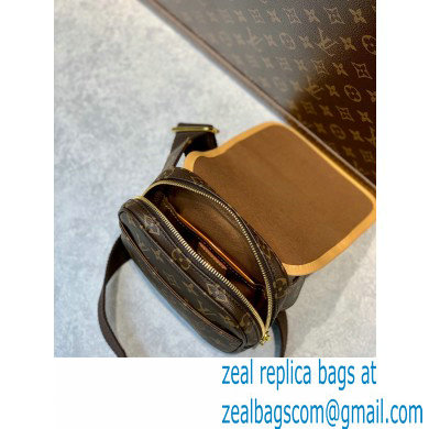 Louis Vuitton Monogram Canvas Bosphore Bum Bag M40108