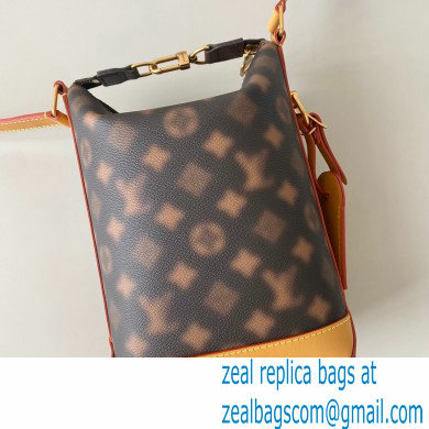 Louis Vuitton Monogram Canvas Hobo Cruiser PM Bag M46241 Blurry