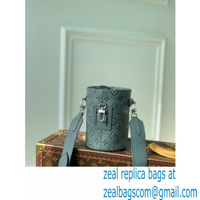 Louis Vuitton Taurillon Monogram leather Climbing Theme Chalk Pouch Bag M81572 Gray