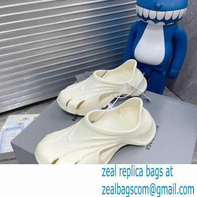 balenciaga Mold Closed in WHITE rubber - Click Image to Close