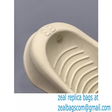 balenciaga Mold rubber slide in creamy