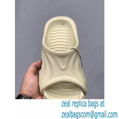 balenciaga Mold rubber slide in creamy