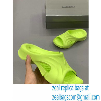 balenciaga Mold rubber slide in neon yellow - Click Image to Close