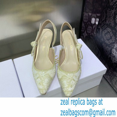 Dior Heel 6.5cm White and Gold-Tone Cotton Embroidered J'Adior Slingback Pump 2023