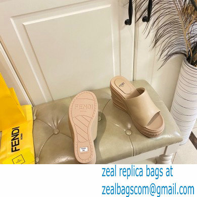 Fendi Leather platform 8.5cm Slides Apricot 2023