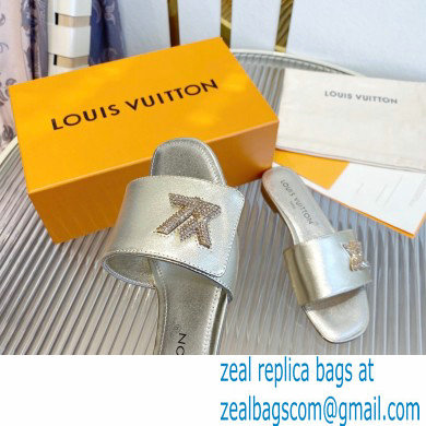 Louis Vuitton Shake Flat Mules in Metallic lambskin Gold 2023