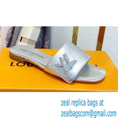 Louis Vuitton Shake Flat Mules in Metallic lambskin Silver 2023